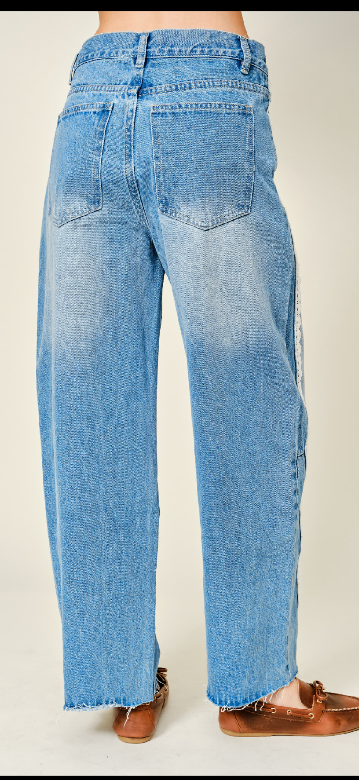 Sweet Lace Barrel Jeans
