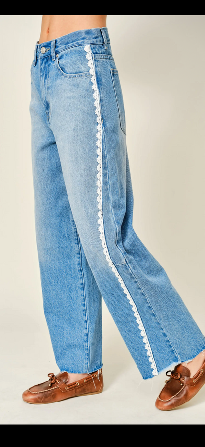 Sweet Lace Barrel Jeans