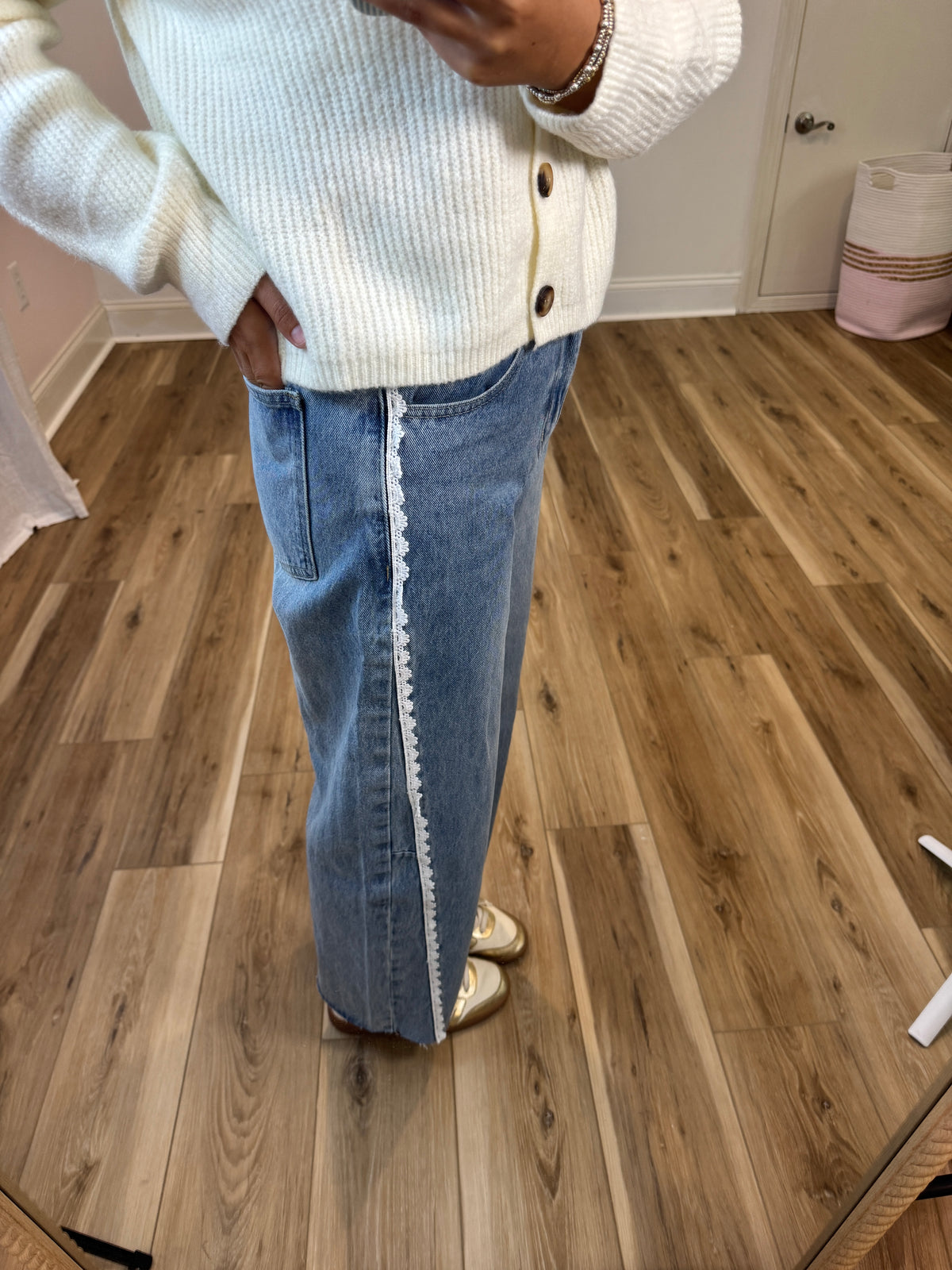 Sweet Lace Barrel Jeans
