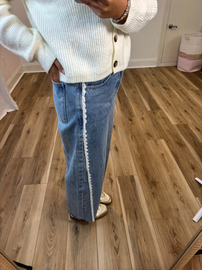 Sweet Lace Barrel Jeans