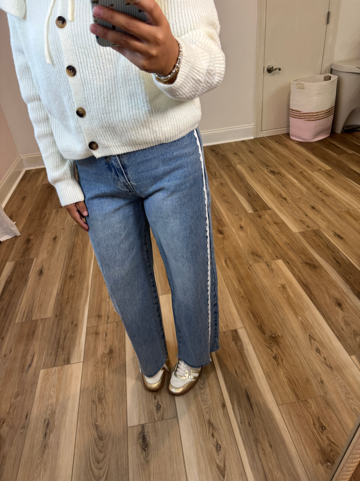 Sweet Lace Barrel Jeans